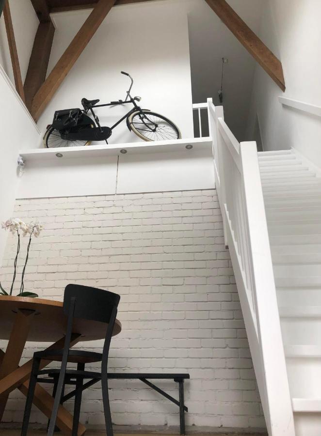 Rustig Logeerverblijf Aan De Rand Van De Stad Lekkum Exteriér fotografie